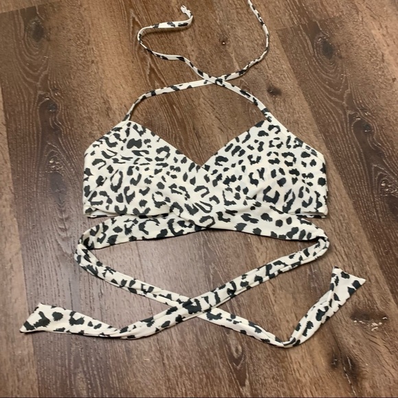 Aerie animal print wrap tie front bikini top - Picture 1 of 6